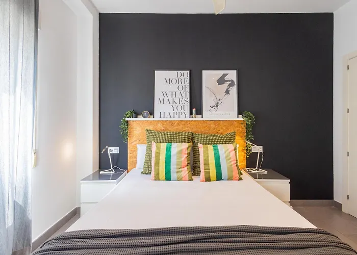 Florit Flats - Stylish 2 Bedroom Ac Wifi Terrace Attic In Valencia Center