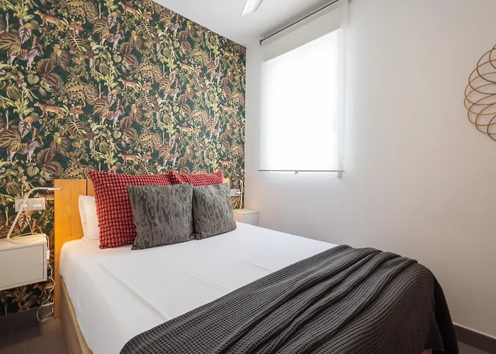 Florit Flats - Stylish 2 Bedroom Ac Wifi Terrace Attic In Valencia Center