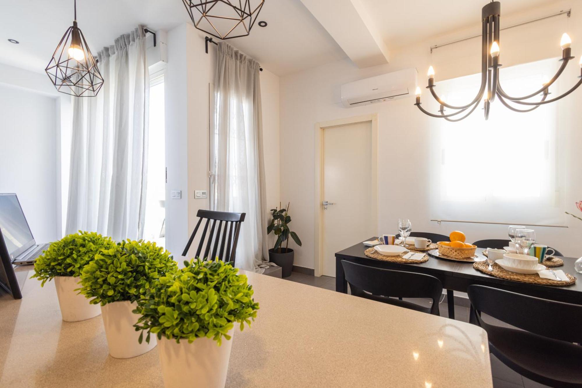 Appartement Florit Flats - Stylish 2 Bedroom Ac Wifi Terrace Attic In Center *