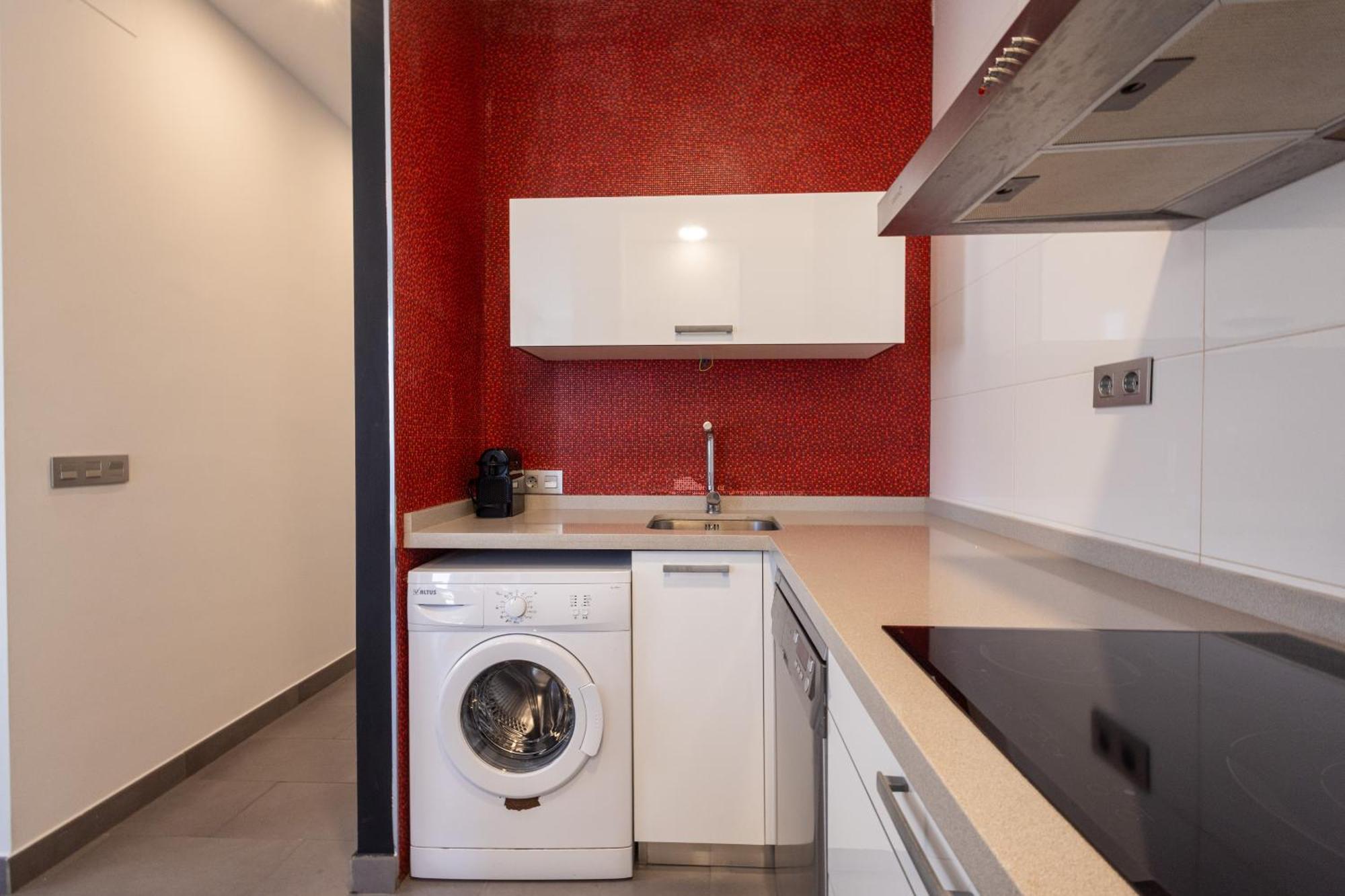 Florit Flats - Stylish 2 Bedroom Ac Wifi Terrace Attic In Center Valence